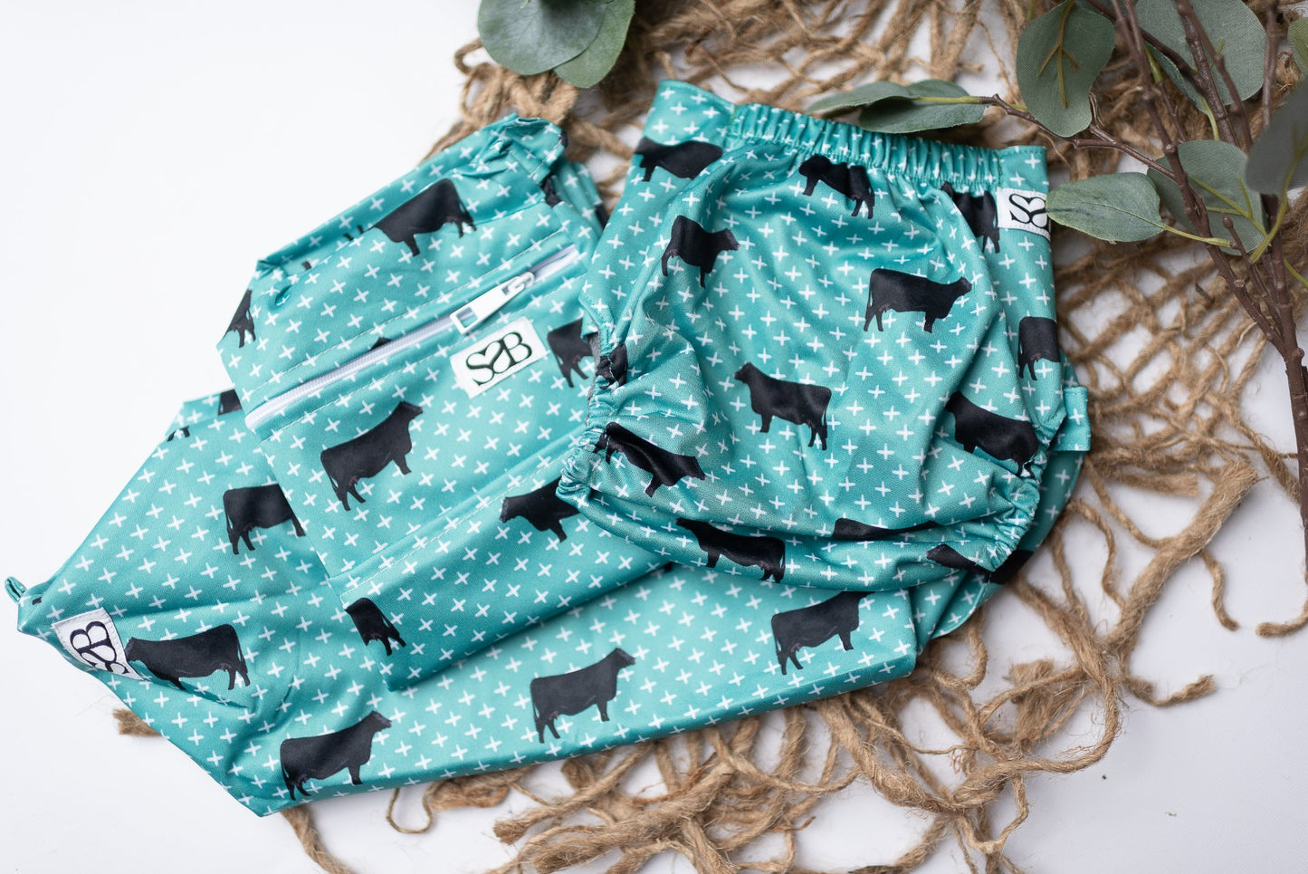 Angus Crossing Teal - Exclusive
